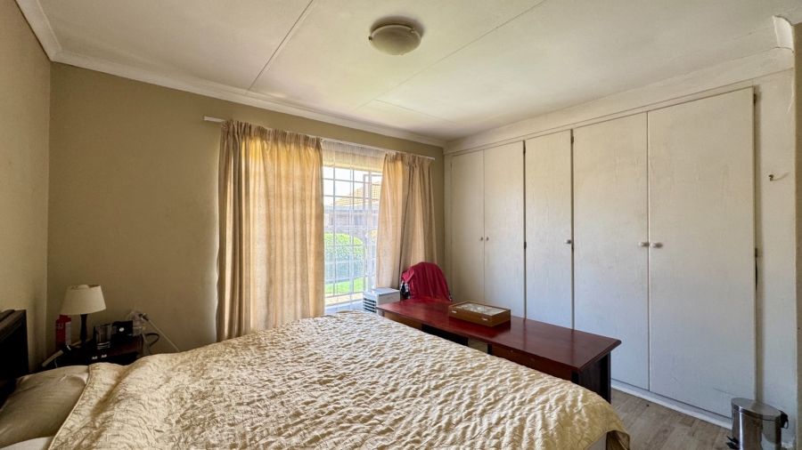 3 Bedroom Property for Sale in Pierre Van Ryneveld Gauteng