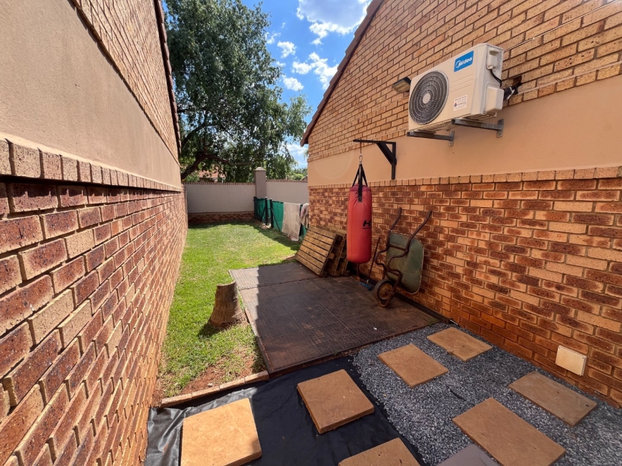 3 Bedroom Property for Sale in Equestria Gauteng