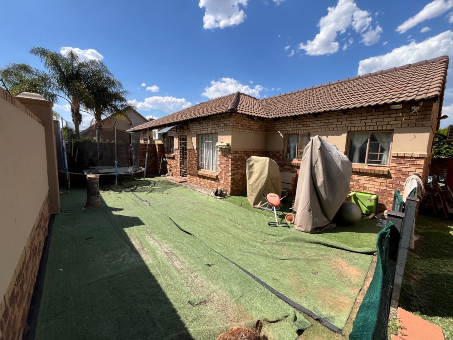 3 Bedroom Property for Sale in Equestria Gauteng