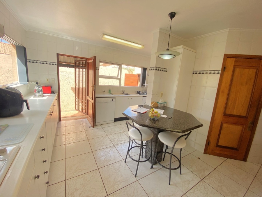 3 Bedroom Property for Sale in Monument Gauteng