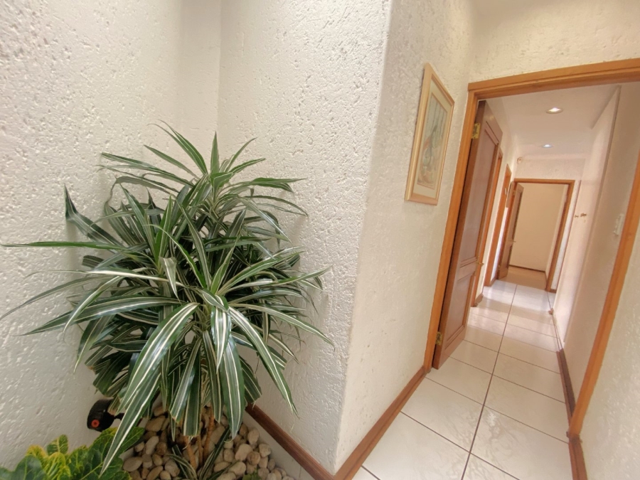 3 Bedroom Property for Sale in Monument Gauteng