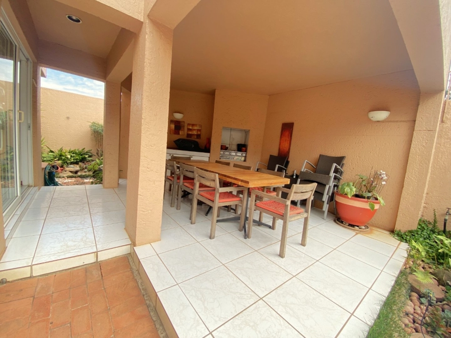 3 Bedroom Property for Sale in Monument Gauteng