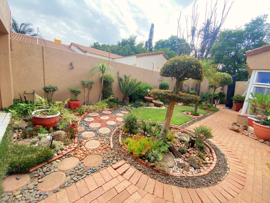 3 Bedroom Property for Sale in Monument Gauteng