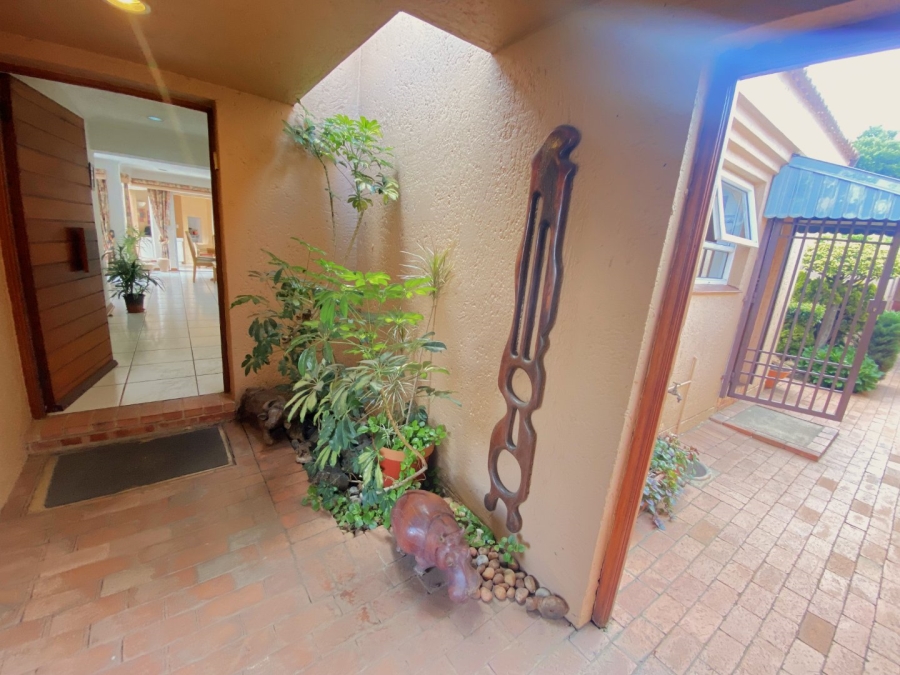 3 Bedroom Property for Sale in Monument Gauteng