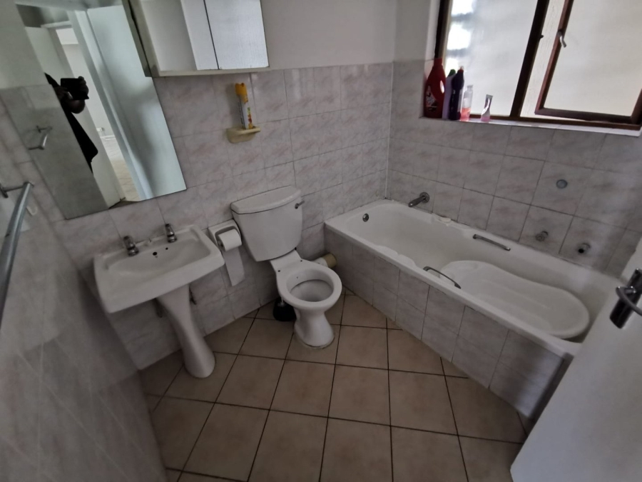 2 Bedroom Property for Sale in Victory Park Gauteng