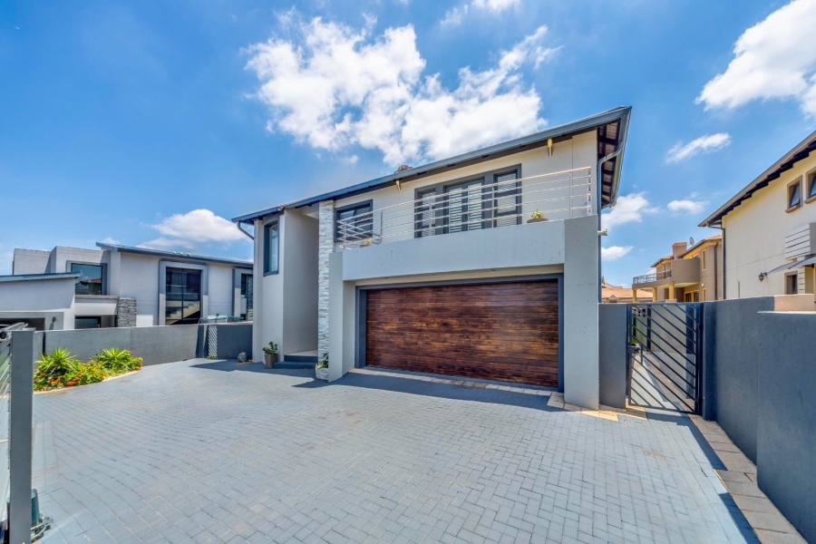 5 Bedroom Property for Sale in Pebble Creek Gauteng