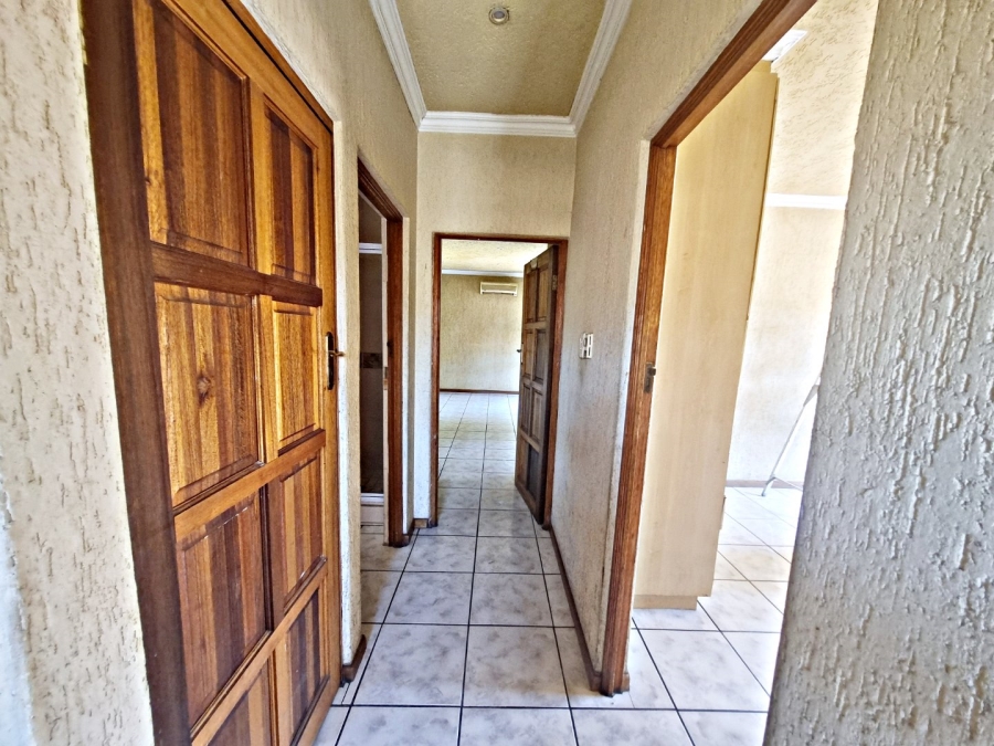 To Let 4 Bedroom Property for Rent in Boksburg West Gauteng