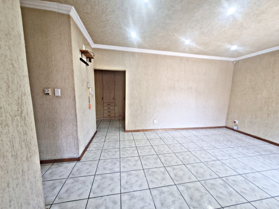 To Let 4 Bedroom Property for Rent in Boksburg West Gauteng