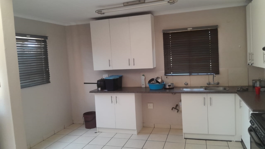 To Let 3 Bedroom Property for Rent in Eden Glen Gauteng