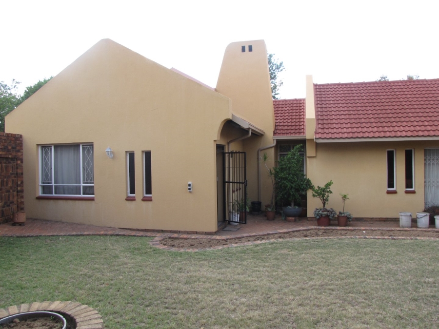 4 Bedroom Property for Sale in Birch Acres Gauteng