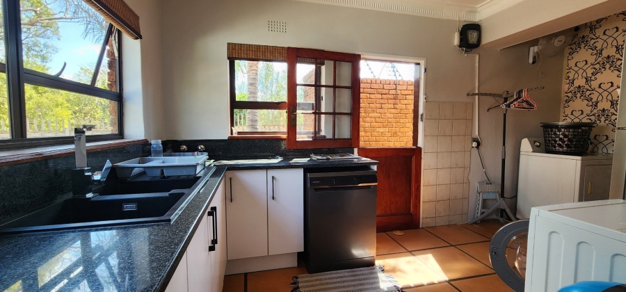 To Let 5 Bedroom Property for Rent in Meyersdal Gauteng