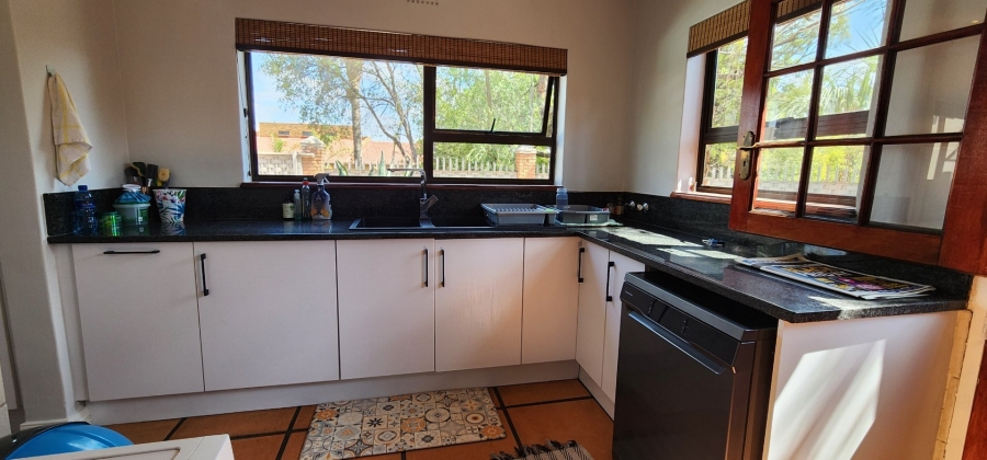 To Let 5 Bedroom Property for Rent in Meyersdal Gauteng