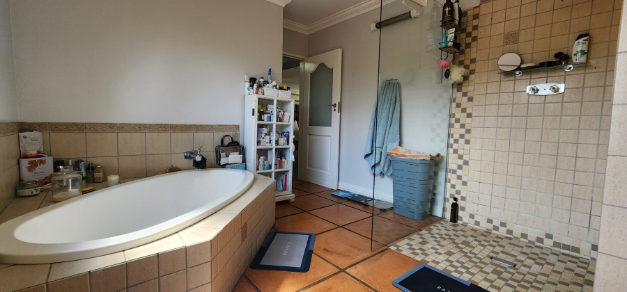 To Let 5 Bedroom Property for Rent in Meyersdal Gauteng