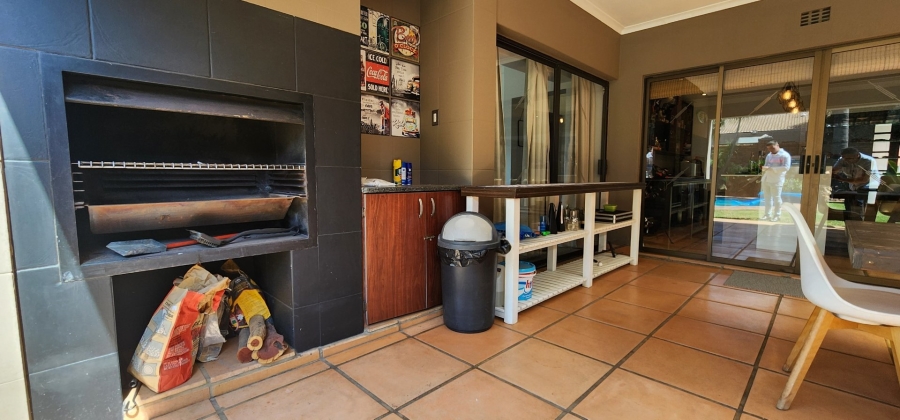 To Let 5 Bedroom Property for Rent in Meyersdal Gauteng