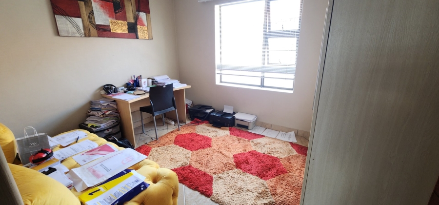 To Let 3 Bedroom Property for Rent in Raslouw Manor Gauteng