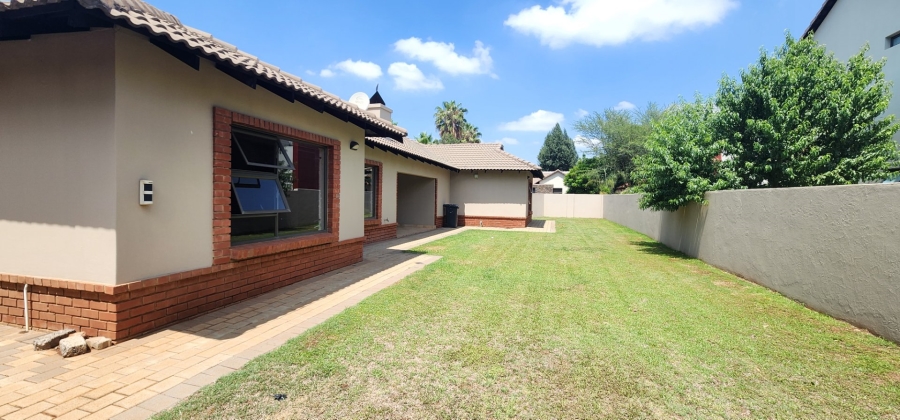 To Let 3 Bedroom Property for Rent in Raslouw Manor Gauteng