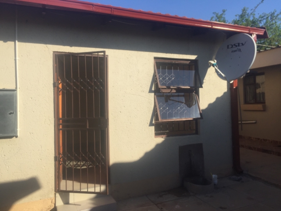 To Let 1 Bedroom Property for Rent in Soshanguve H Gauteng