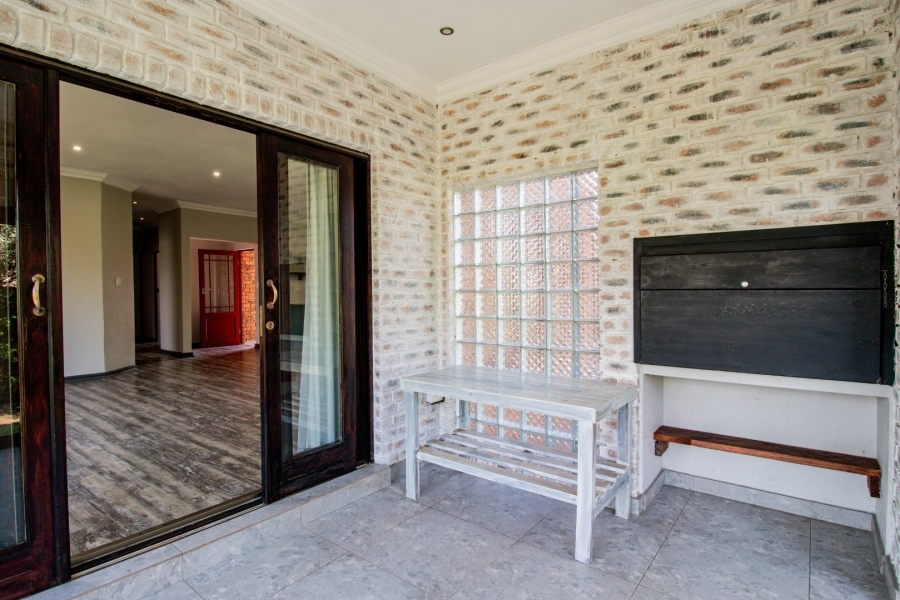 3 Bedroom Property for Sale in Thatchfield Estate Gauteng