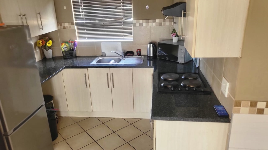 2 Bedroom Property for Sale in Cosmo City Gauteng