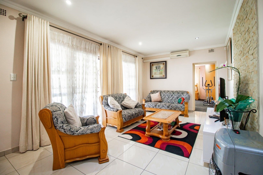 3 Bedroom Property for Sale in Hurlyvale Gauteng