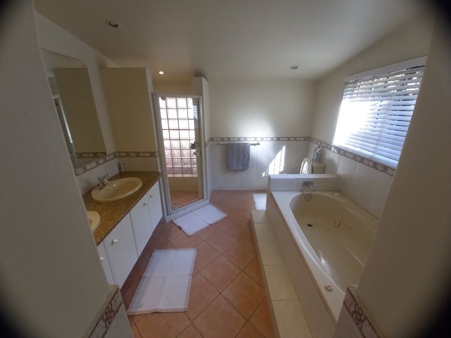 4 Bedroom Property for Sale in Bedfordview Gauteng