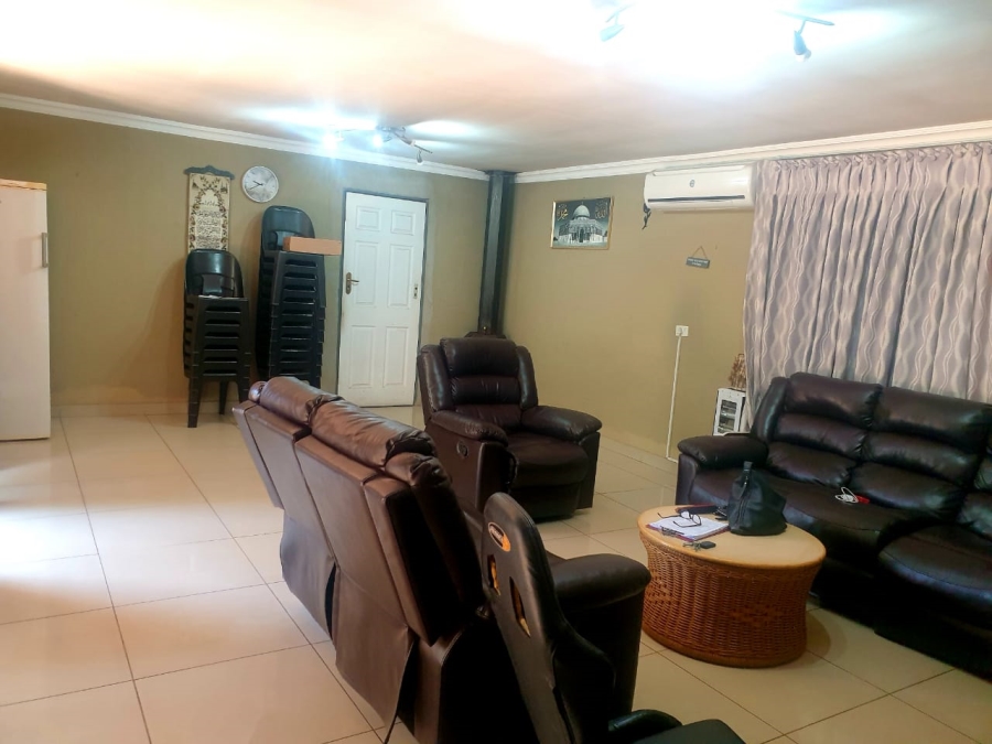 4 Bedroom Property for Sale in Heuweloord Gauteng