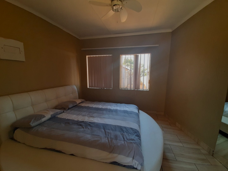 4 Bedroom Property for Sale in Heuweloord Gauteng