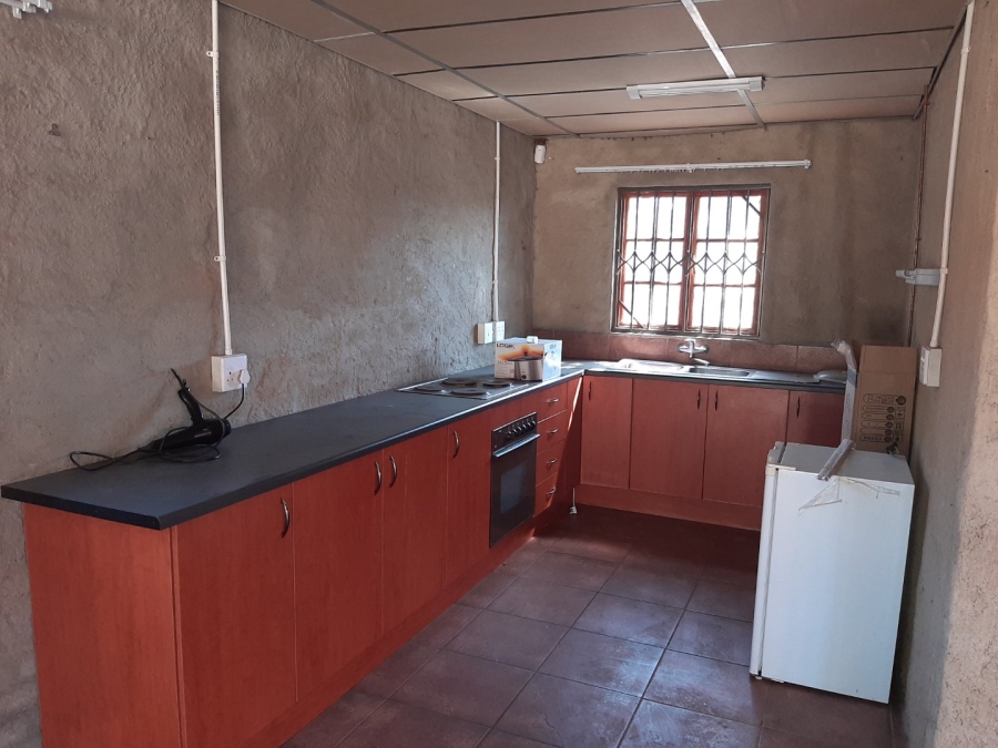 4 Bedroom Property for Sale in Heuweloord Gauteng