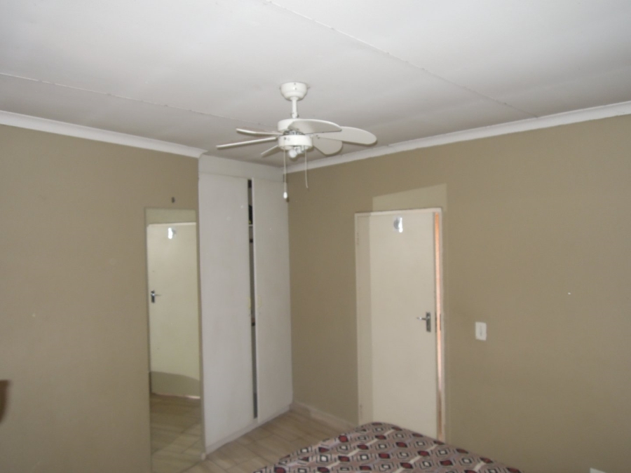 4 Bedroom Property for Sale in Heuweloord Gauteng