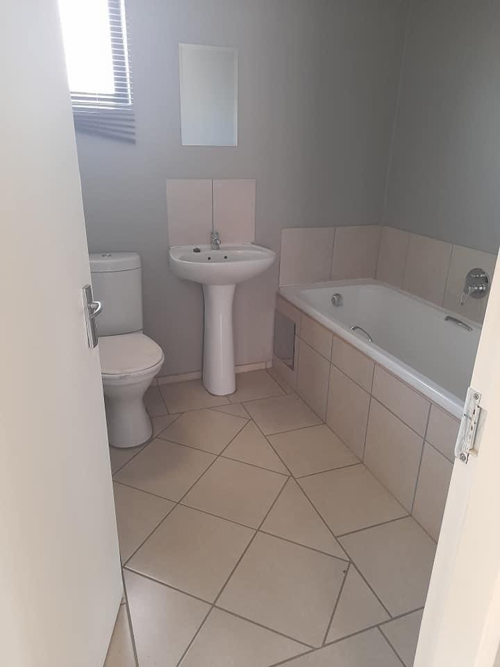 3 Bedroom Property for Sale in Windmill Park Gauteng