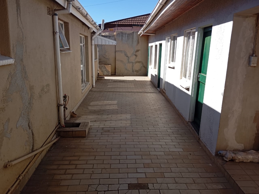 4 Bedroom Property for Sale in Kenilworth Gauteng