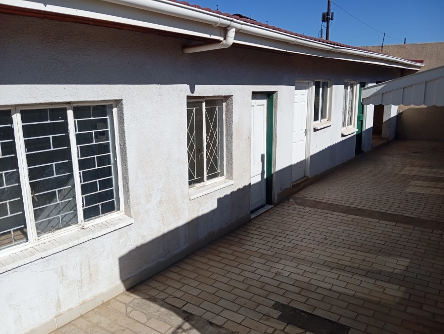 4 Bedroom Property for Sale in Kenilworth Gauteng