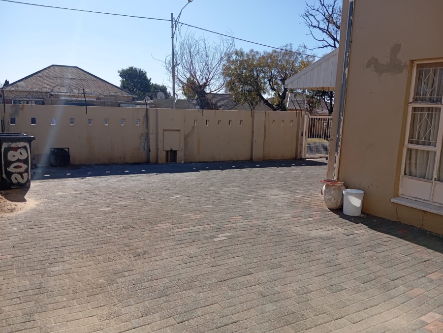 4 Bedroom Property for Sale in Kenilworth Gauteng