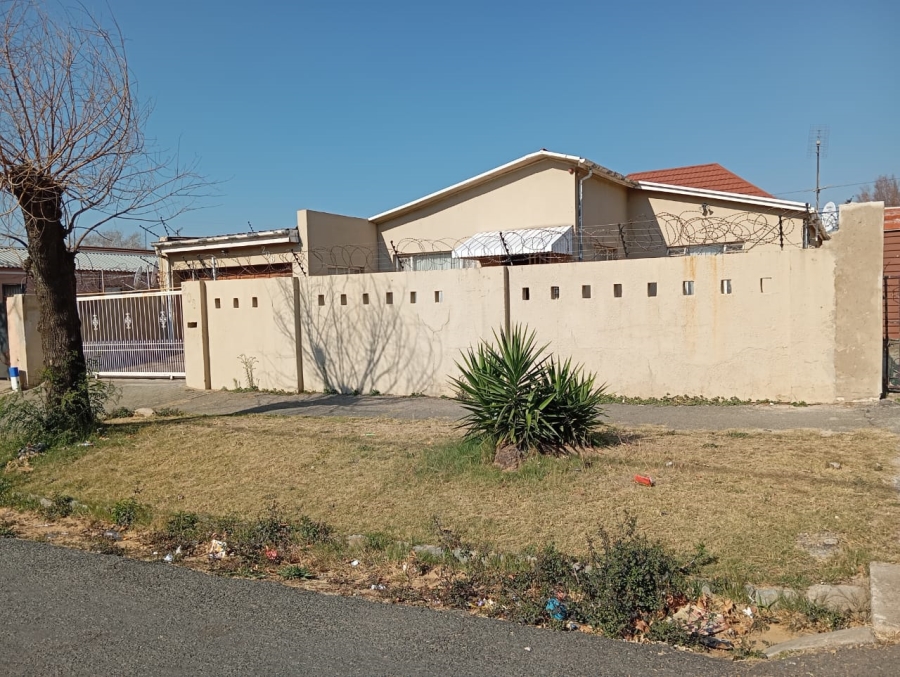 4 Bedroom Property for Sale in Kenilworth Gauteng