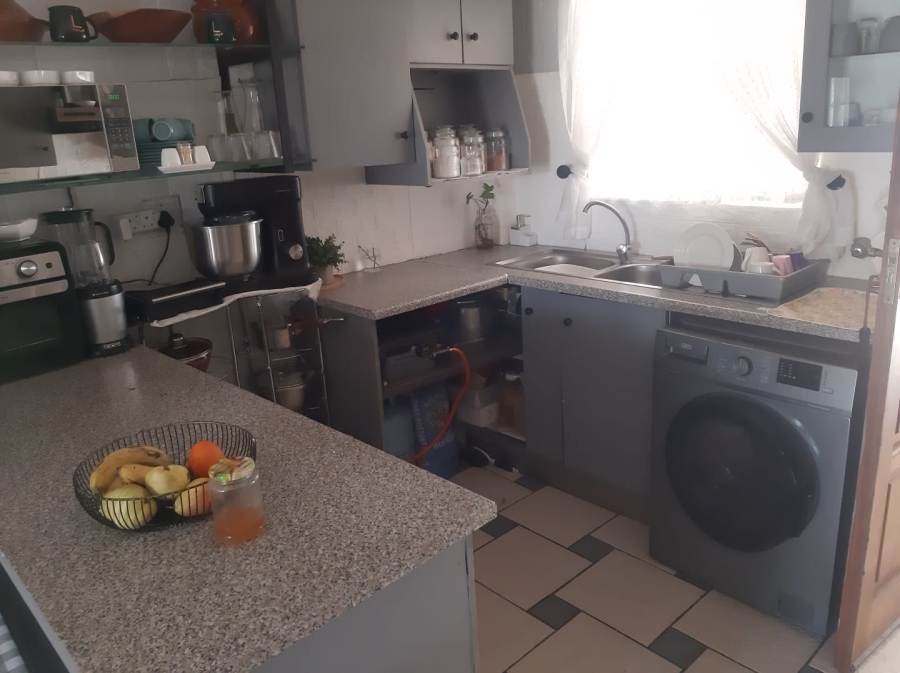 To Let 2 Bedroom Property for Rent in Isandovale Gauteng