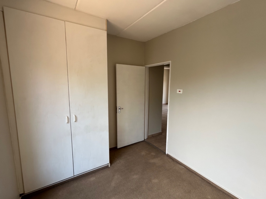 2 Bedroom Property for Sale in Birchleigh Gauteng