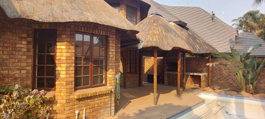 3 Bedroom Property for Sale in Dayanglen Gauteng