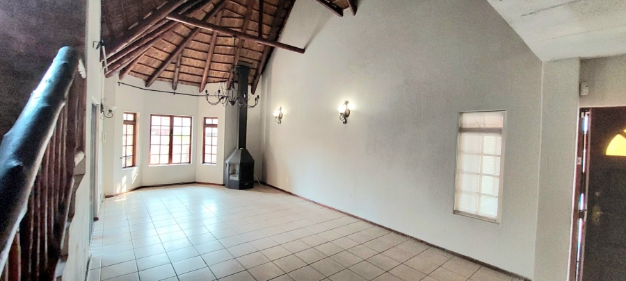 3 Bedroom Property for Sale in Dayanglen Gauteng