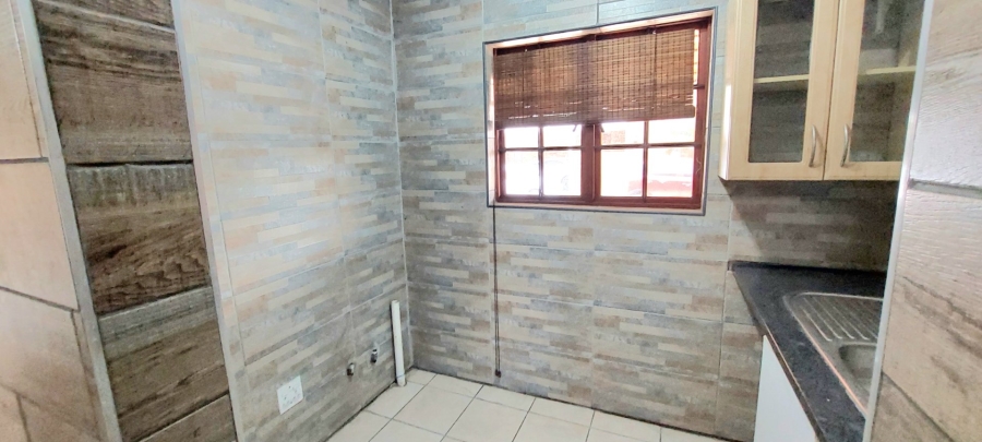 3 Bedroom Property for Sale in Dayanglen Gauteng