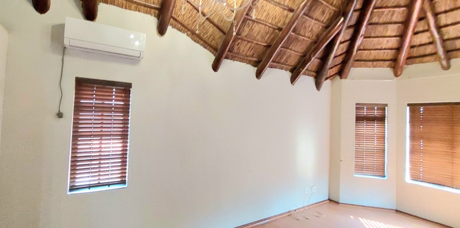 3 Bedroom Property for Sale in Dayanglen Gauteng