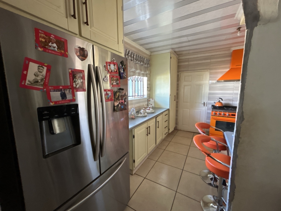 3 Bedroom Property for Sale in Crystal Park Gauteng