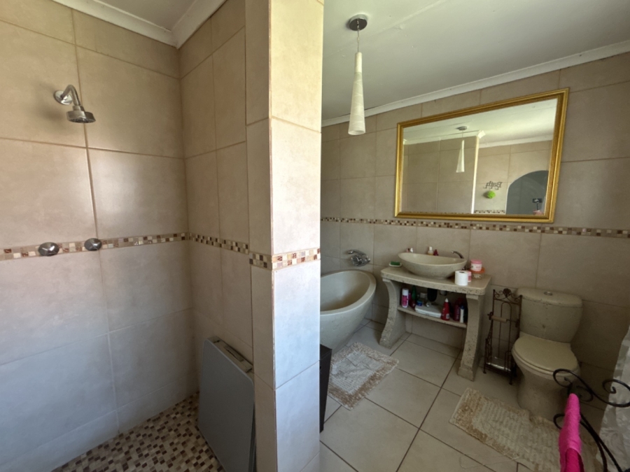 3 Bedroom Property for Sale in Crystal Park Gauteng