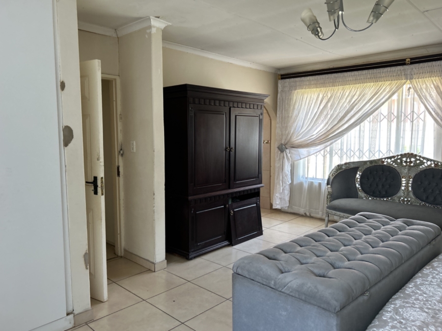 3 Bedroom Property for Sale in Crystal Park Gauteng