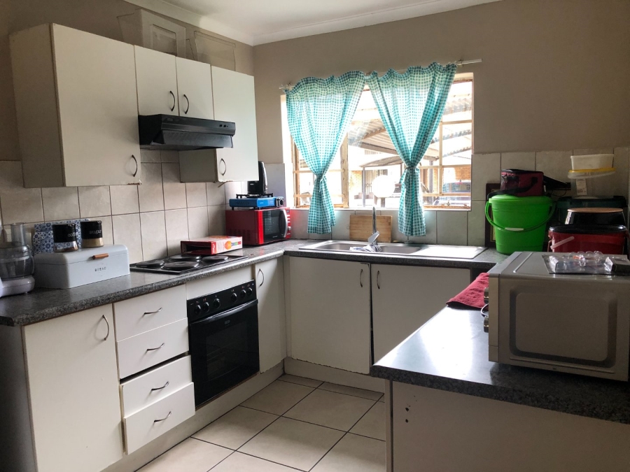  Bedroom Property for Sale in Sylviavale Gauteng