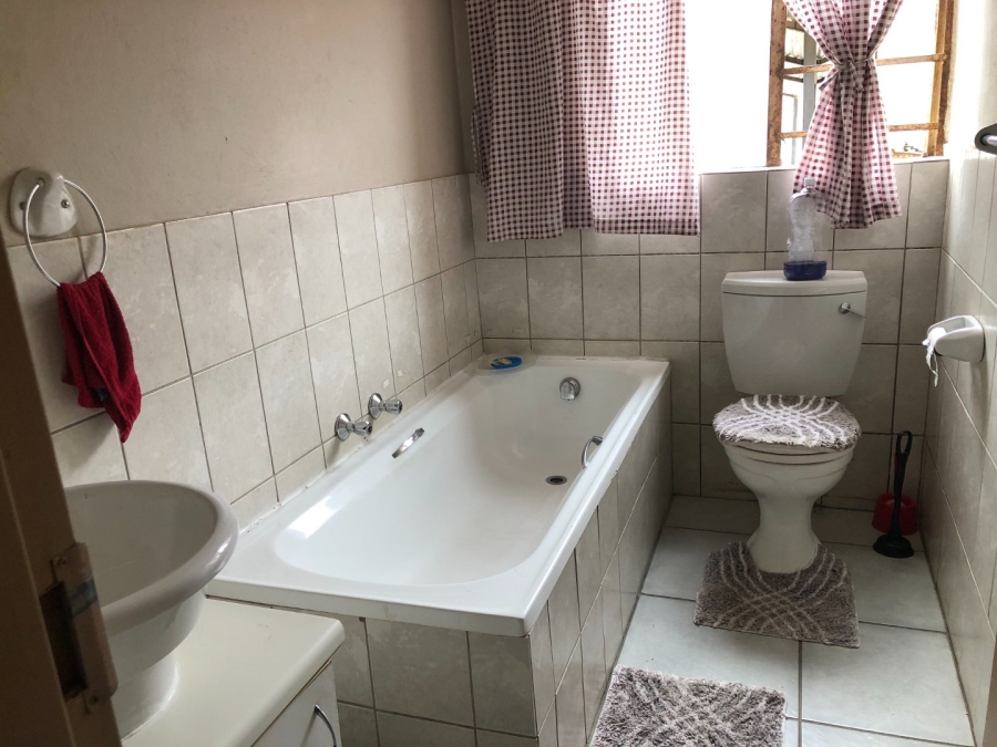  Bedroom Property for Sale in Sylviavale Gauteng