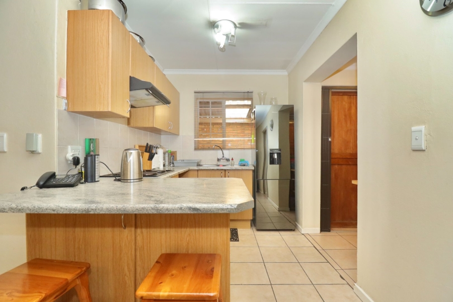 3 Bedroom Property for Sale in Radiokop Gauteng