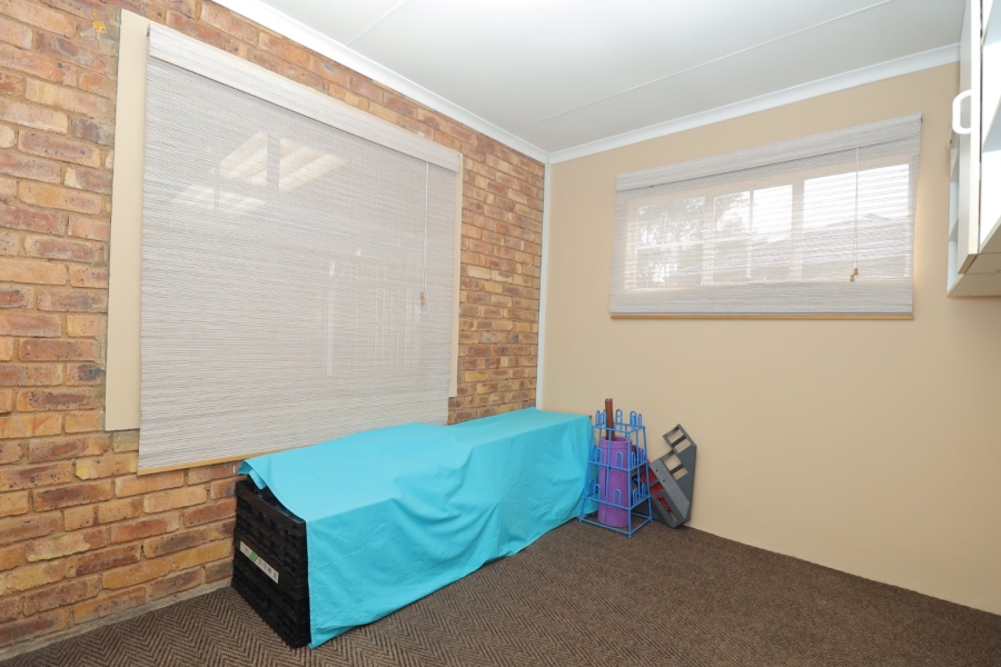 3 Bedroom Property for Sale in Radiokop Gauteng