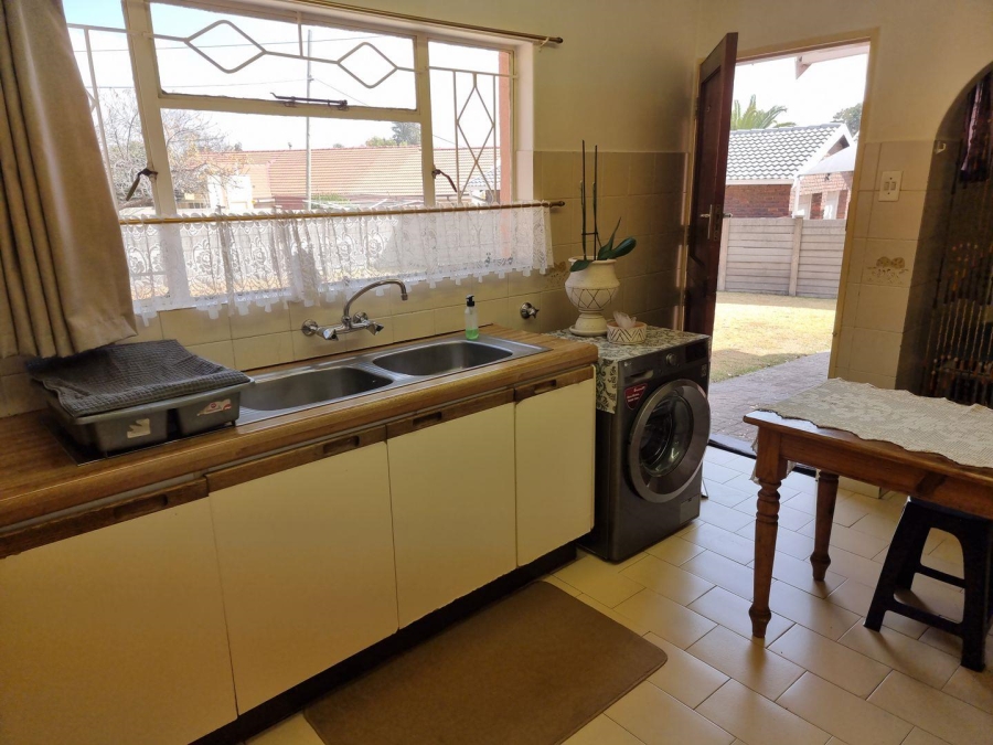 4 Bedroom Property for Sale in Isandovale Gauteng