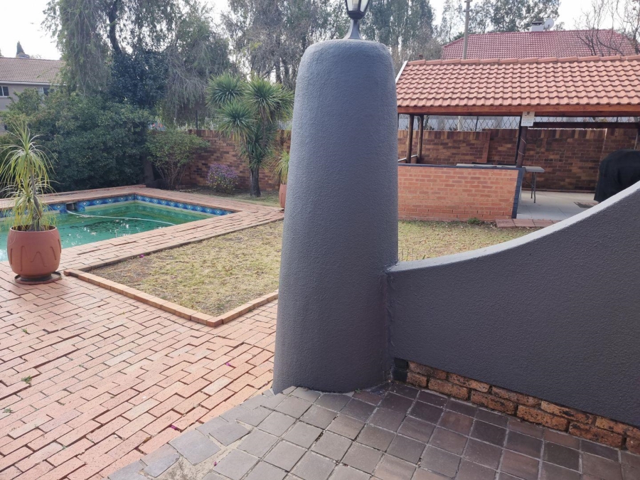 4 Bedroom Property for Sale in Isandovale Gauteng