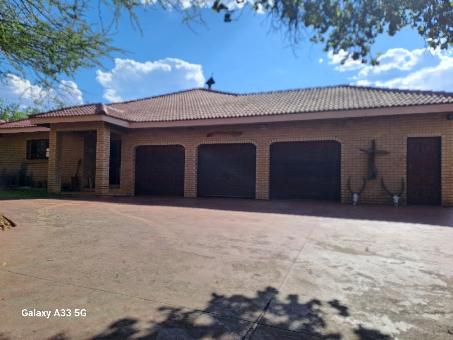  Bedroom Property for Sale in Pebble Rock Golf Village Gauteng